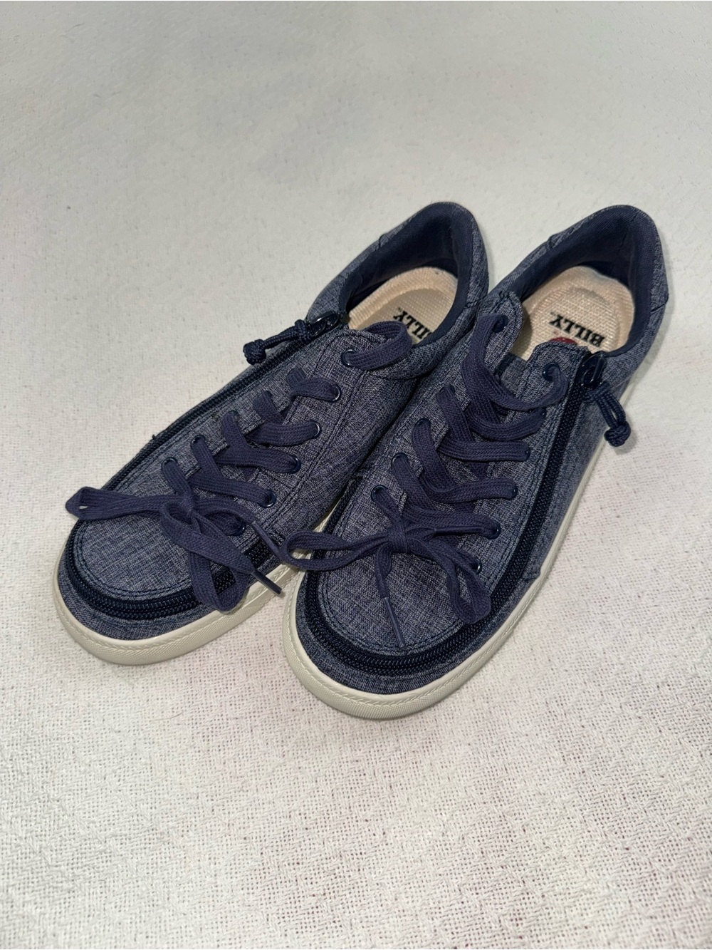 BILLY Footwear Women’s Classic Low Sneakers